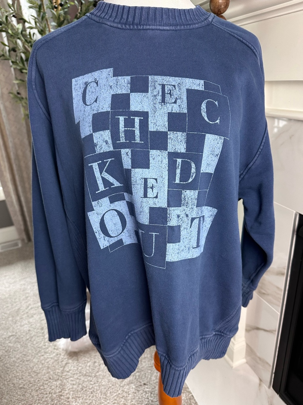 Aerie “Checked Out” Navy Sweatshirt Size Medium
